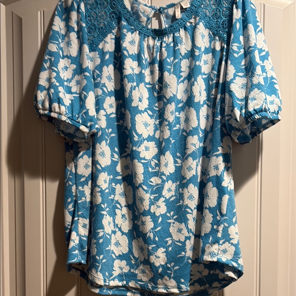Floral Blue and White Women's Top